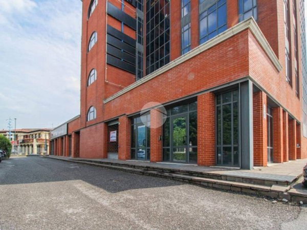 negozio in affitto a Brescia in zona Porta Venezia