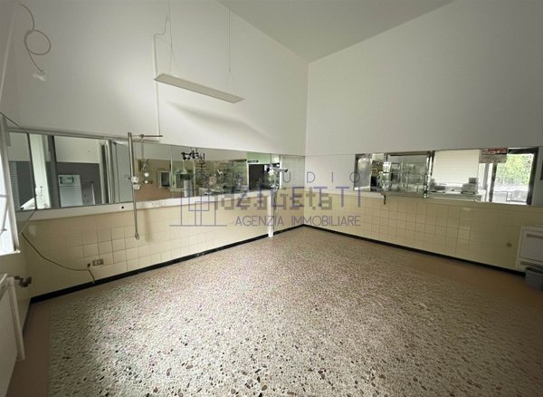 locale commerciale in affitto a Brescia in zona Borgo Trento