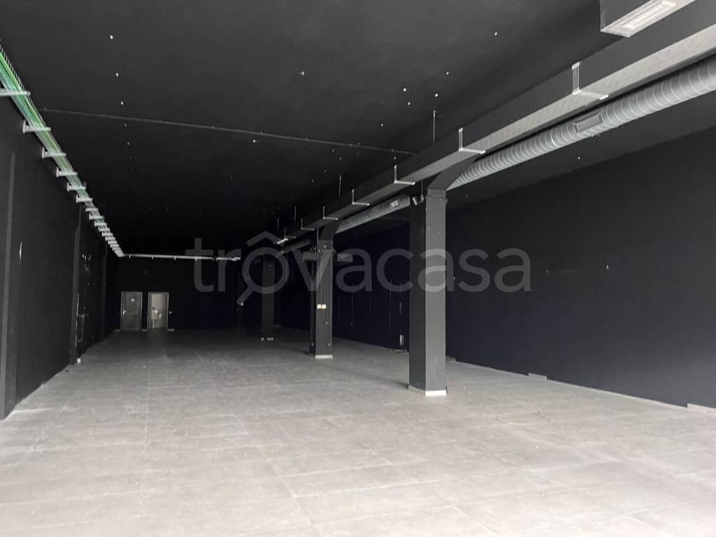 negozio in affitto a Brescia