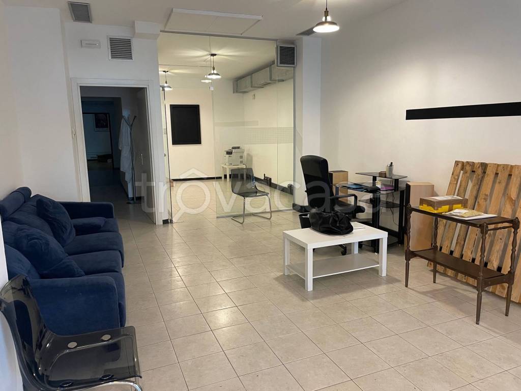 negozio in affitto a Brescia in zona Centro Storico