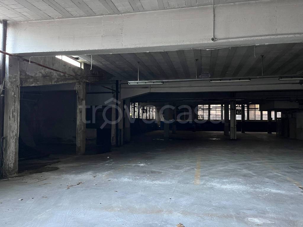 locale commerciale in affitto a Brescia in zona Centro Storico