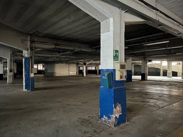 locale commerciale in affitto a Brescia in zona Volta