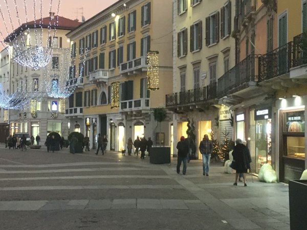 locale commerciale in affitto a Brescia in zona Centro Storico