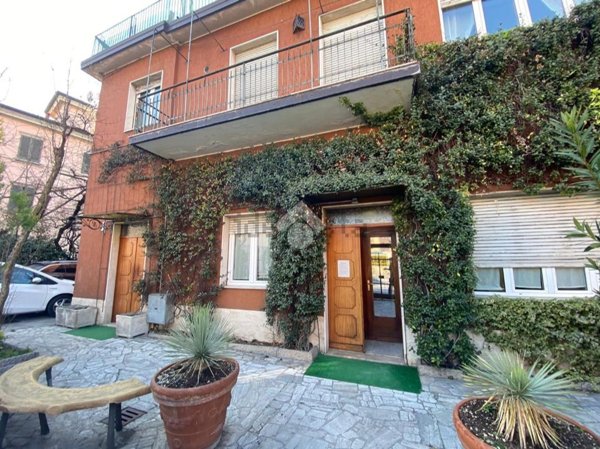 ufficio in affitto a Brescia in zona Chiusure