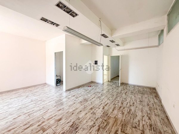 locale di sgombero in affitto a Brescia in zona San Polo