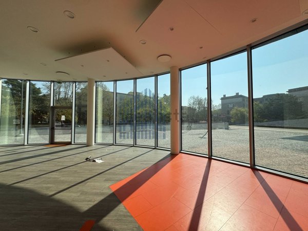 locale commerciale in affitto a Brescia