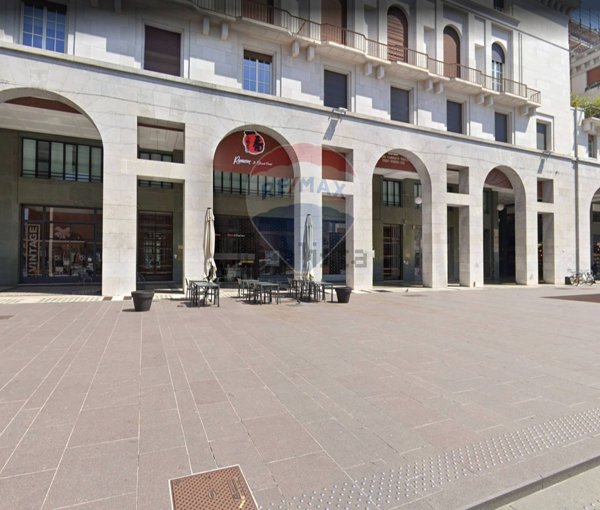 negozio in affitto a Brescia in zona Centro Storico