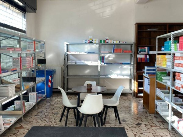 negozio in affitto a Brescia in zona Crocifissa di Rosa