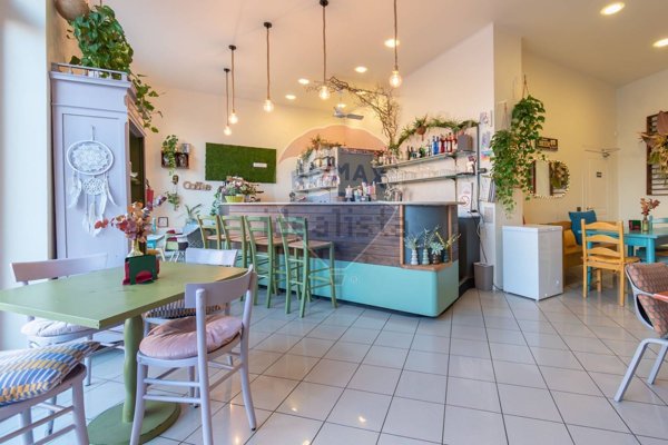 negozio in affitto a Brescia in zona Quartiere Primo Maggio