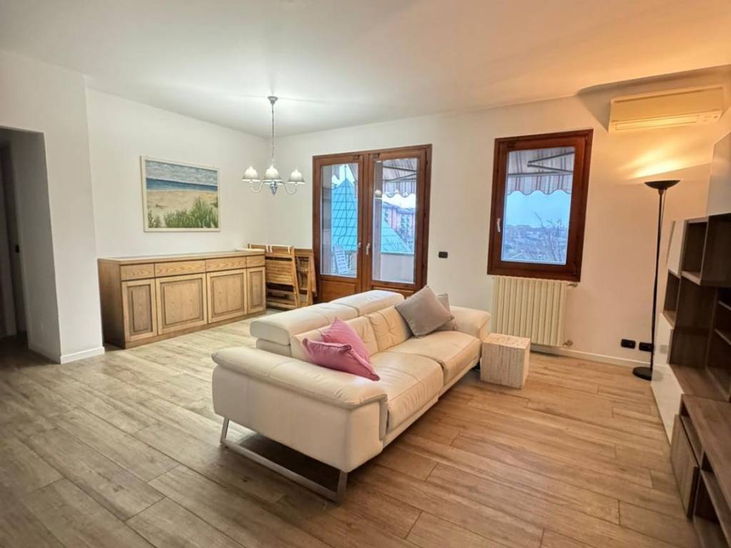 appartamento in affitto a Brescia in zona Volta