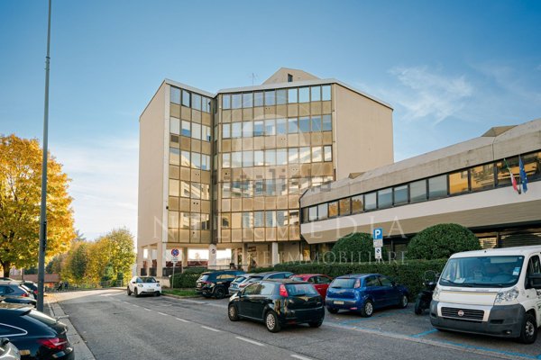 ufficio in affitto a Brescia in zona Lamarmora