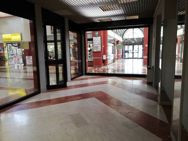negozio in affitto a Brescia in zona Don Bosco