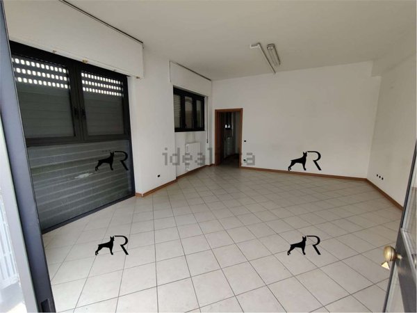 negozio in affitto a Brescia in zona Quartiere Primo Maggio