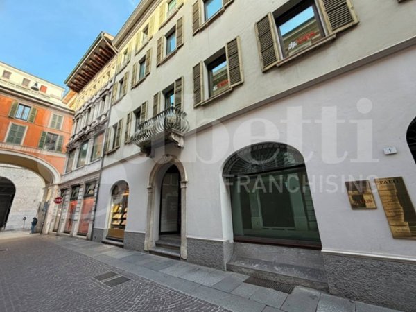 negozio in affitto a Brescia in zona Centro Storico