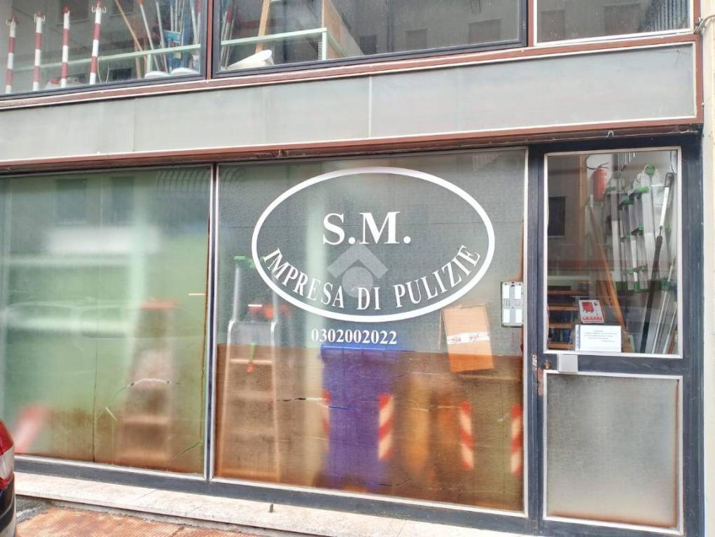 negozio in affitto a Brescia in zona Casazza