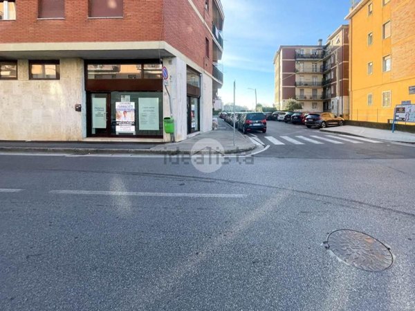 locale commerciale in affitto a Brescia