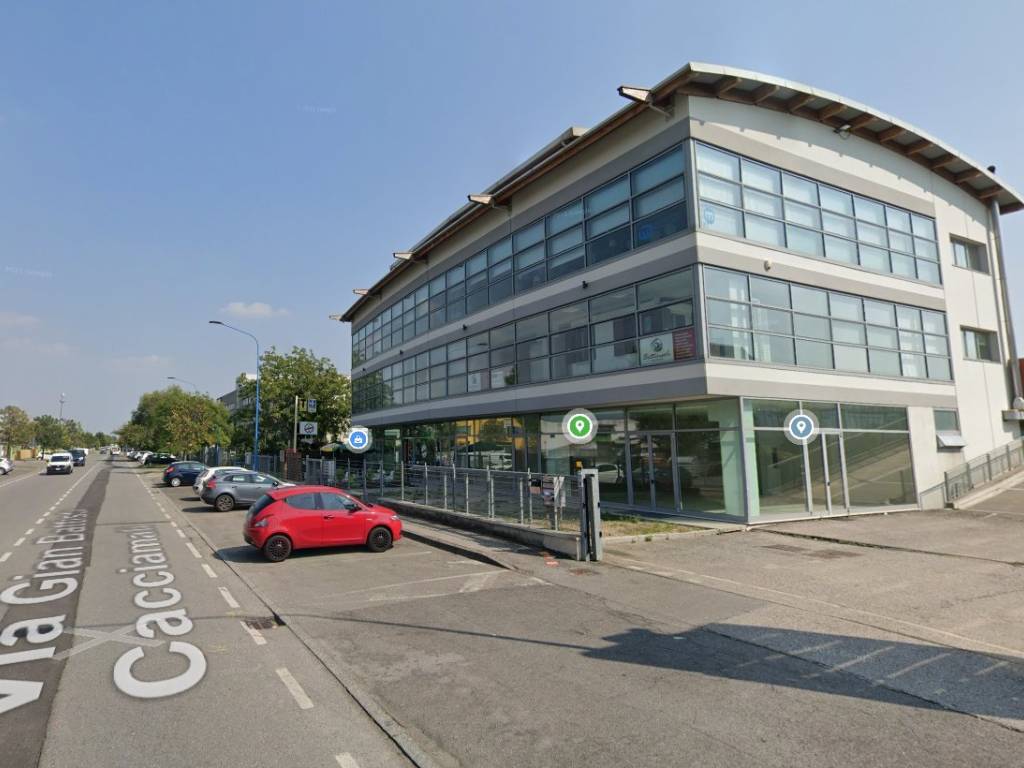 negozio in affitto a Brescia in zona Volta