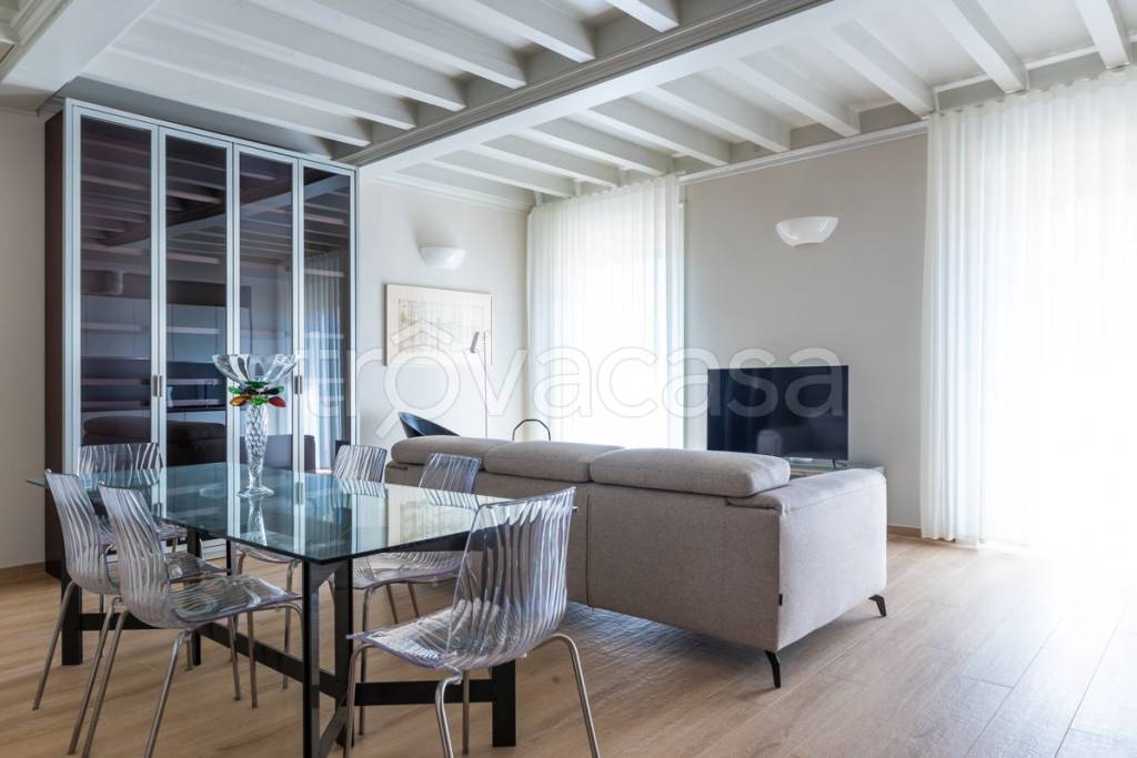 appartamento in affitto a Brescia