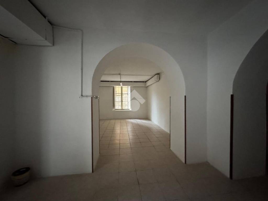 locale commerciale in affitto a Brescia