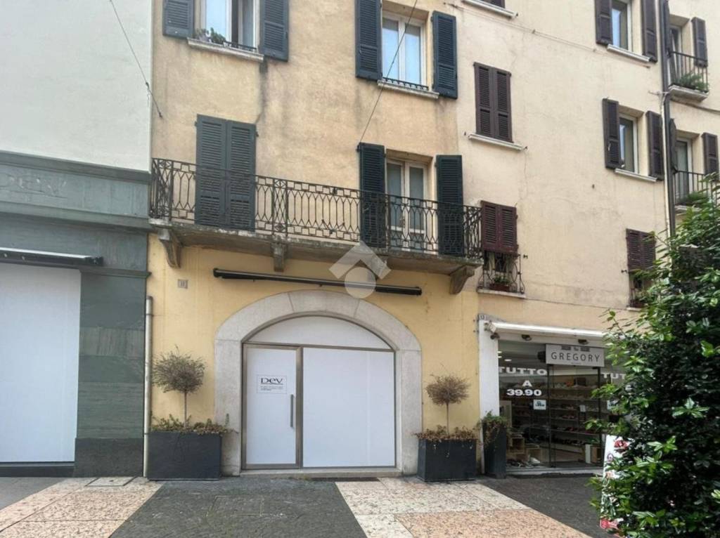 negozio in affitto a Brescia in zona Centro Storico