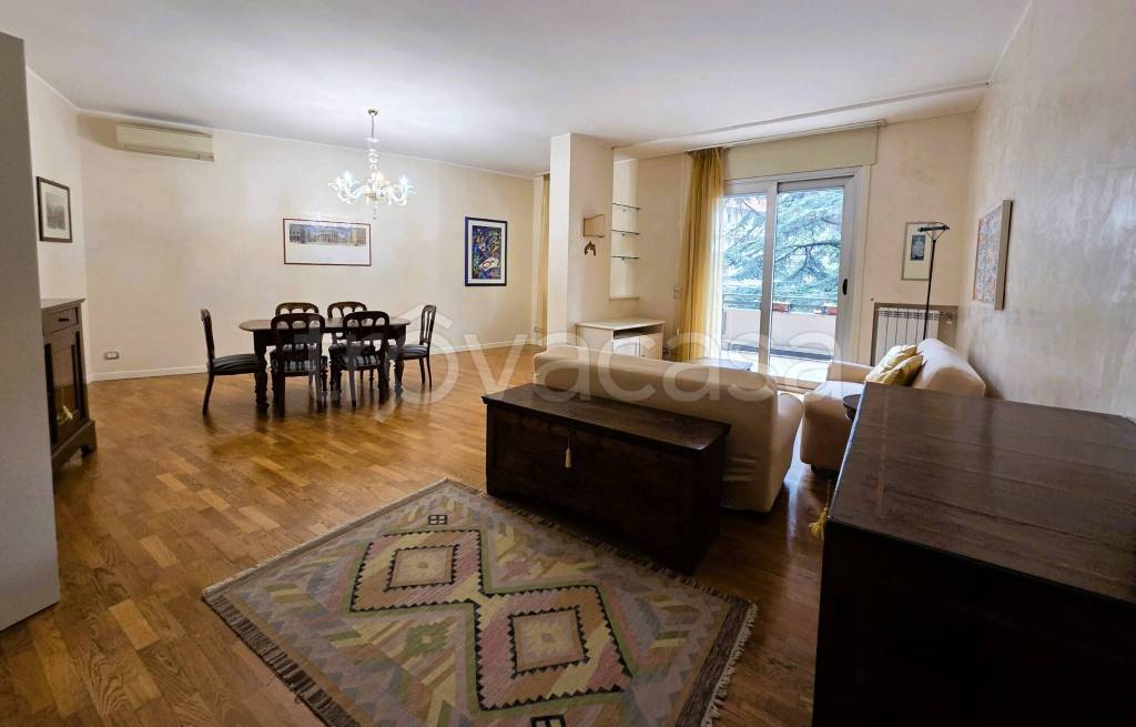 appartamento in affitto a Brescia in zona Mompiano