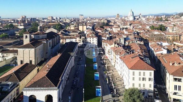 locale commerciale in affitto a Brescia in zona Centro Storico