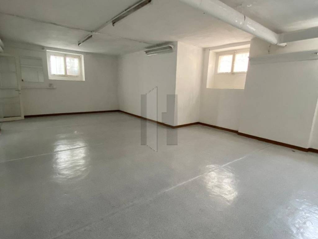 locale commerciale in affitto a Brescia in zona Volta