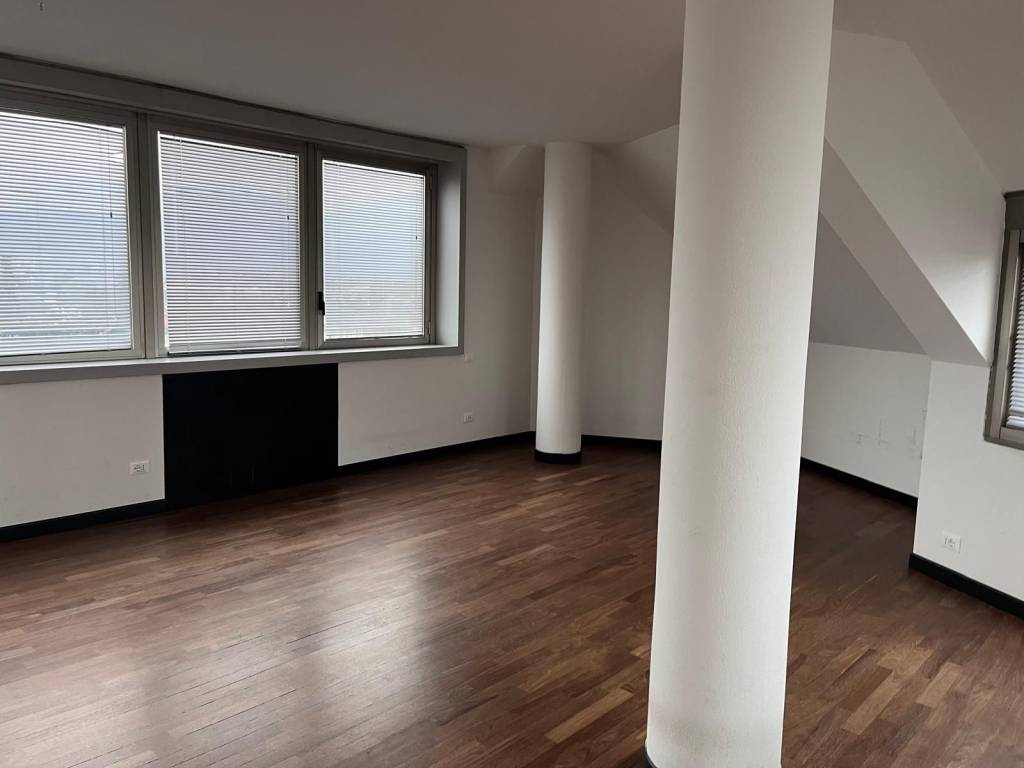 ufficio in affitto a Brescia in zona San Bartolomeo