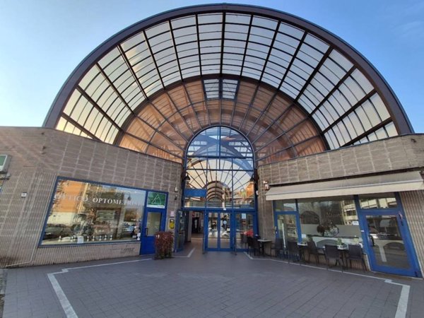 negozio in affitto a Brescia in zona Mompiano