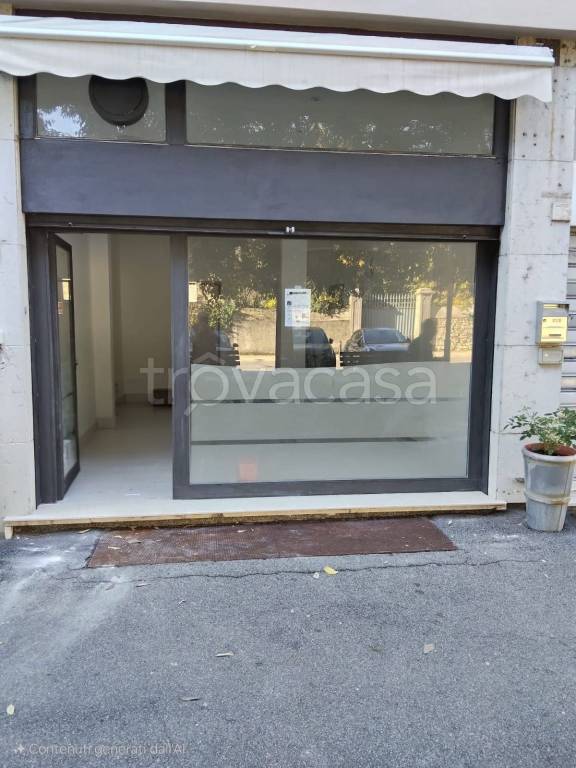 negozio in affitto a Brescia in zona Mompiano