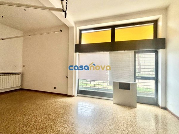negozio in affitto a Brescia in zona Volta