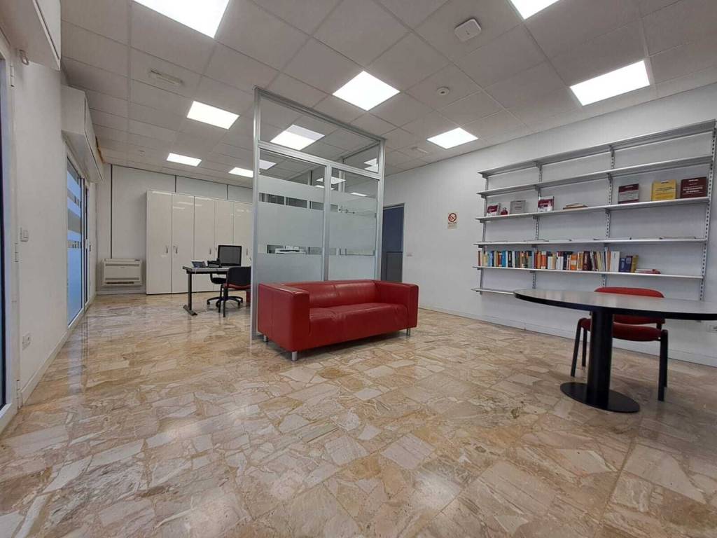 ufficio in affitto a Brescia in zona Volta