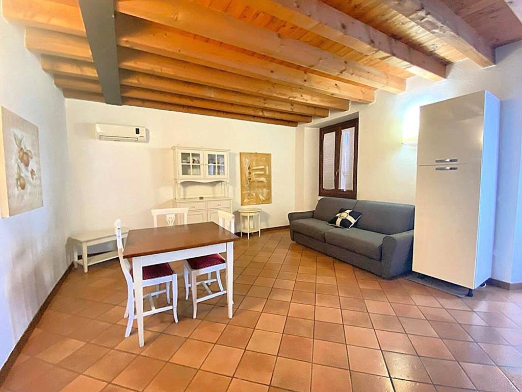 appartamento in affitto a Brescia in zona Volta