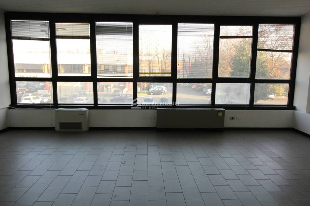 ufficio in affitto a Brescia in zona Fiumicello