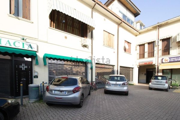locale di sgombero in affitto a Brescia in zona Volta