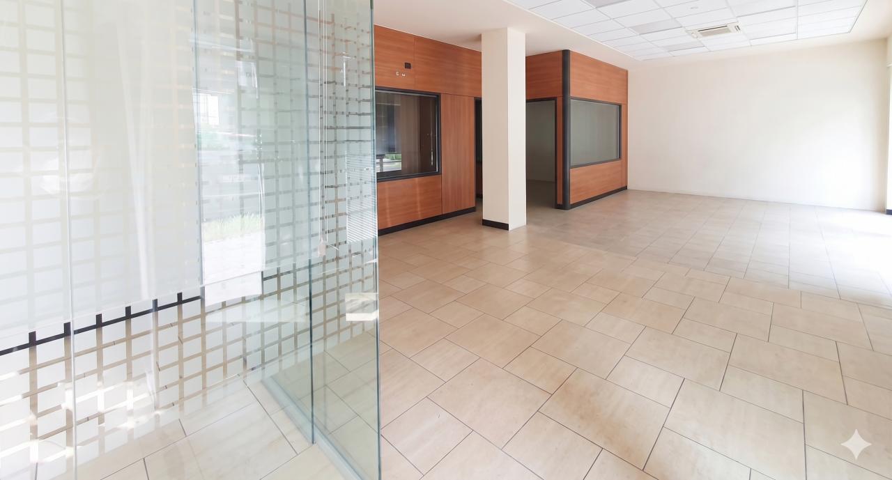 locale commerciale in affitto a Brescia in zona Lamarmora