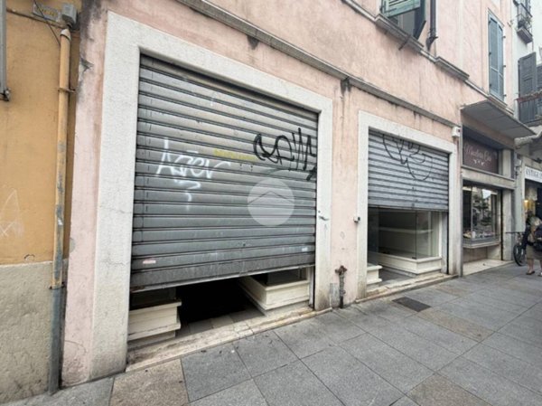 negozio in affitto a Brescia in zona Centro Storico
