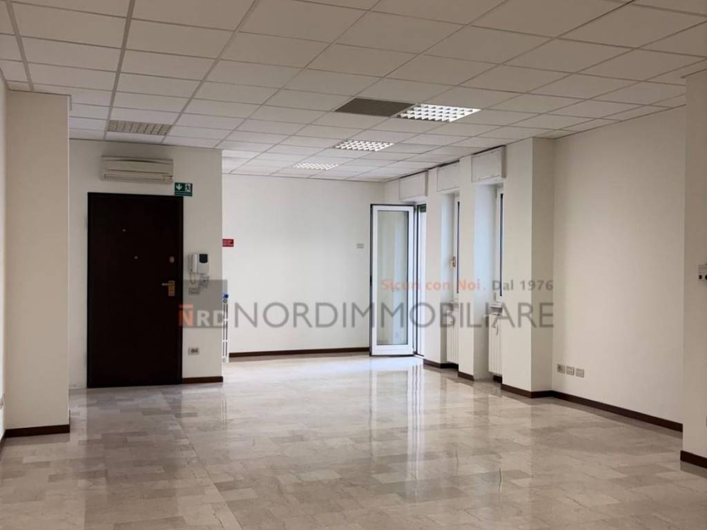 ufficio in affitto a Brescia in zona Crocifissa di Rosa