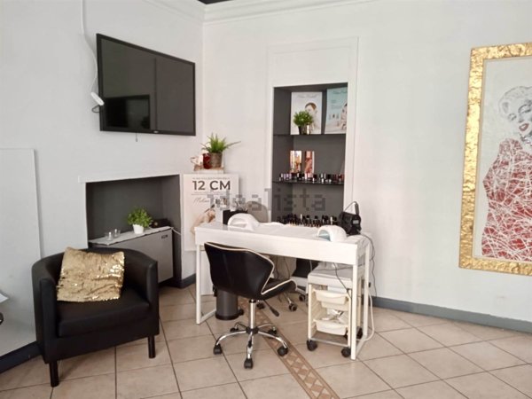 negozio in affitto a Brescia in zona Quartiere Primo Maggio