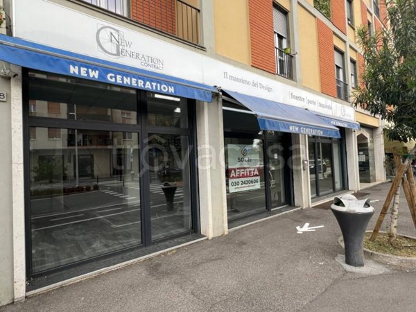 negozio in affitto a Brescia in zona Volta