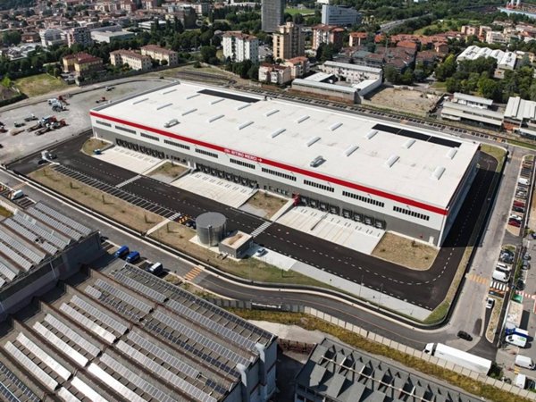 locale commerciale in affitto a Brescia in zona Volta