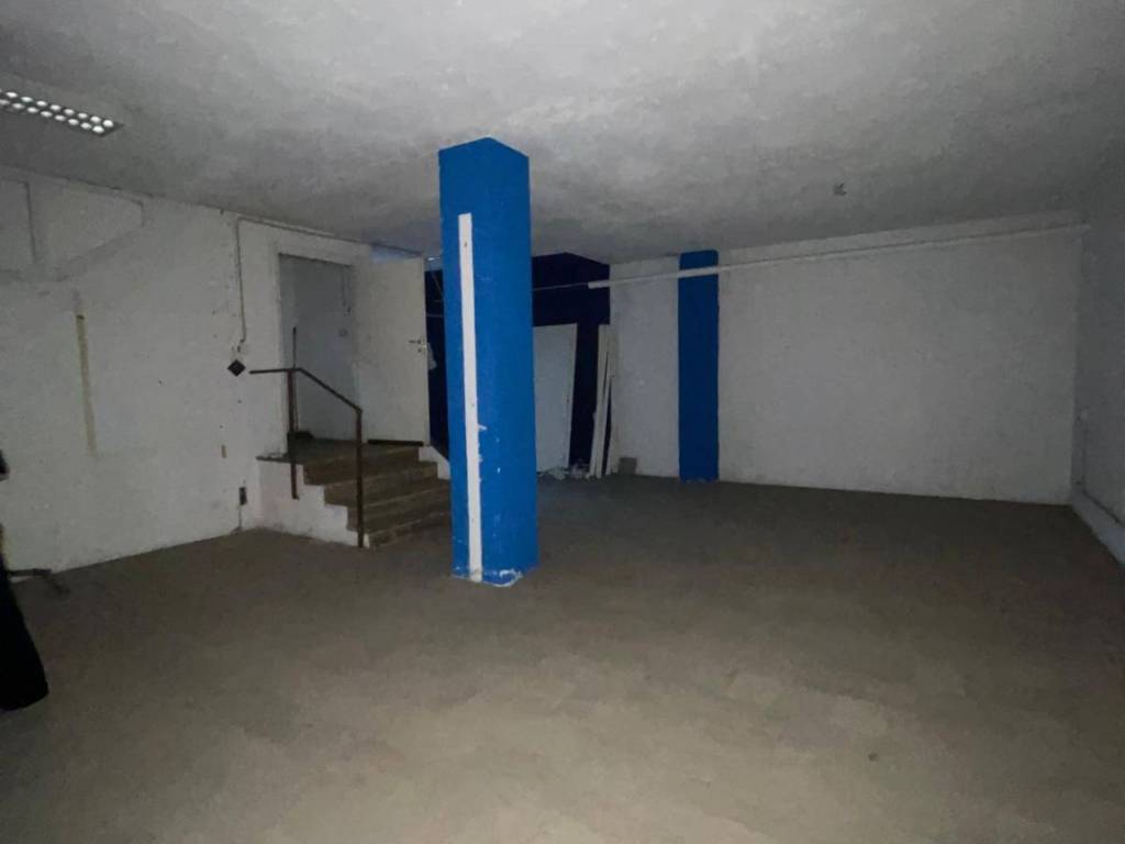 locale di sgombero in affitto a Brescia in zona Volta