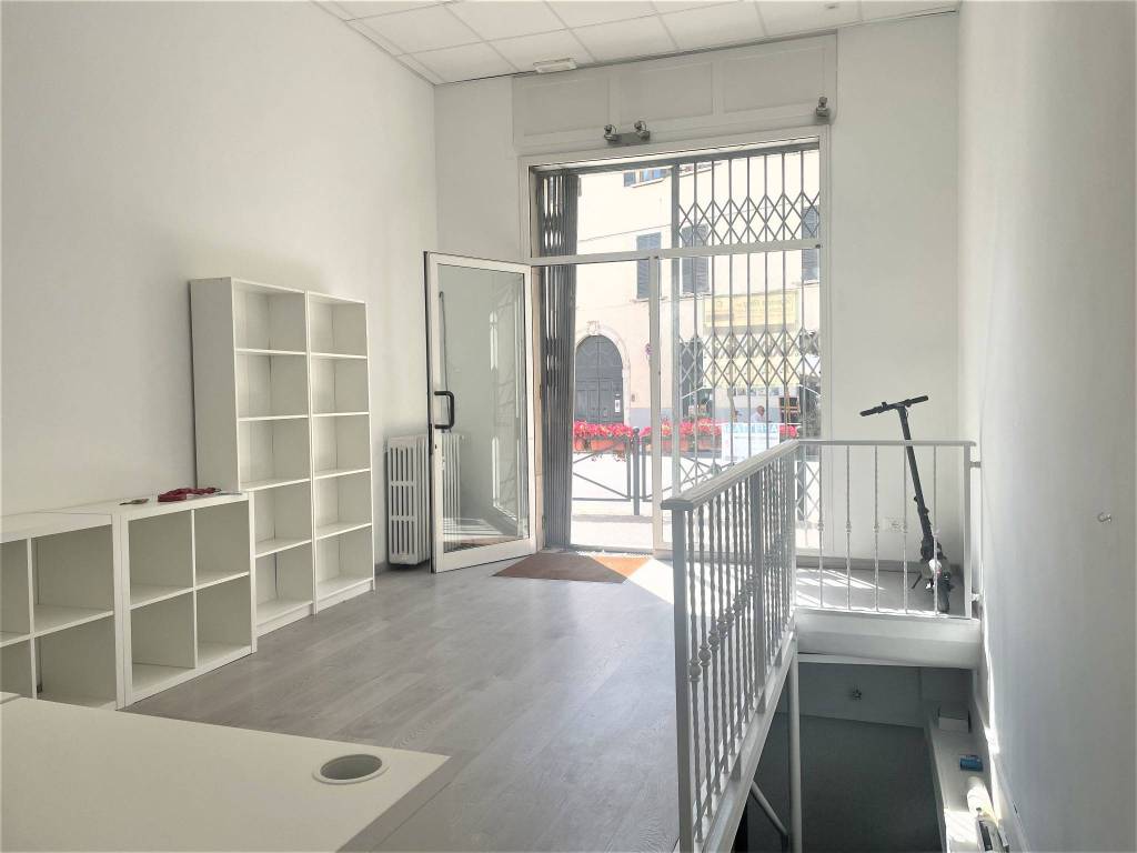 negozio in affitto a Brescia in zona Centro Storico