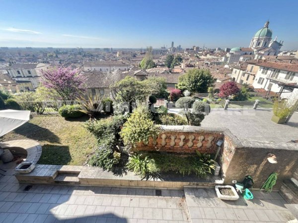appartamento in affitto a Brescia in zona Centro Storico