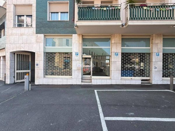 negozio in affitto a Brescia in zona Porta Venezia