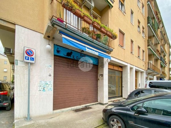 negozio in affitto a Brescia in zona Volta