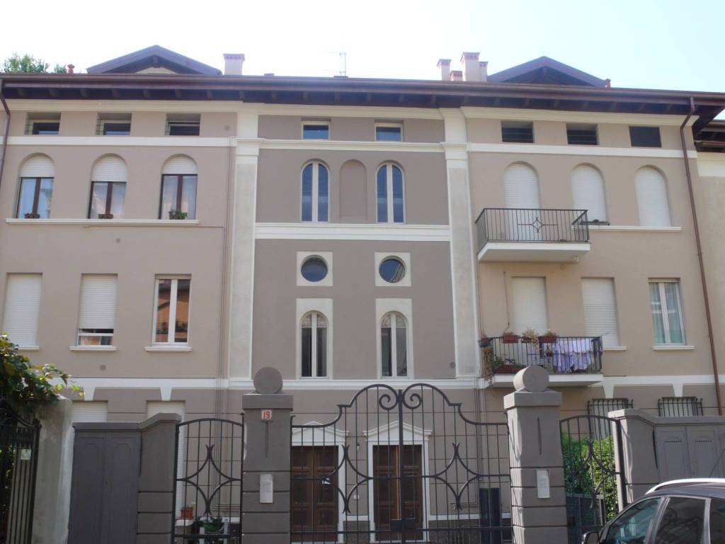 appartamento in affitto a Brescia in zona Villaggio Prealpino