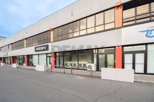 negozio in affitto a Brescia in zona Quartiere Primo Maggio