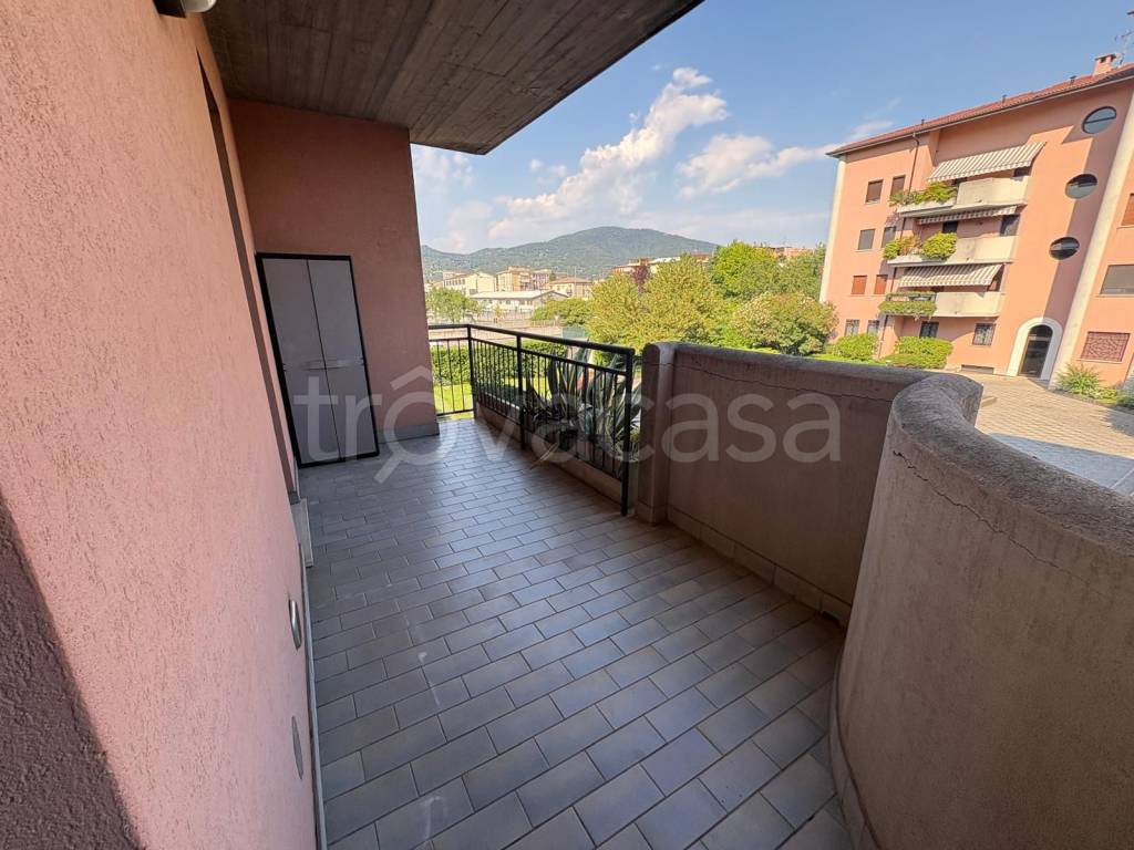 appartamento in affitto a Brescia in zona Lamarmora