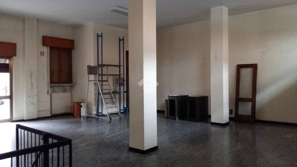 negozio in affitto a Brescia